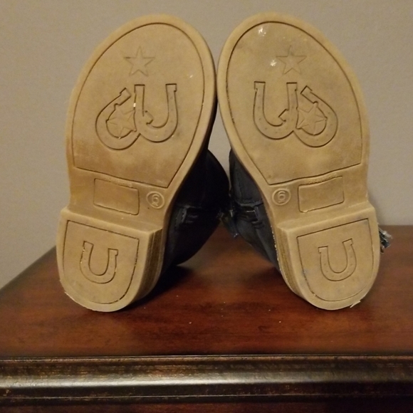 Cat and Jack Navy boots - Picture 5 of 5